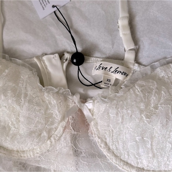 For Love & Lemons White Lace Stardust Bodysuit in XS - Picture 3 of 6